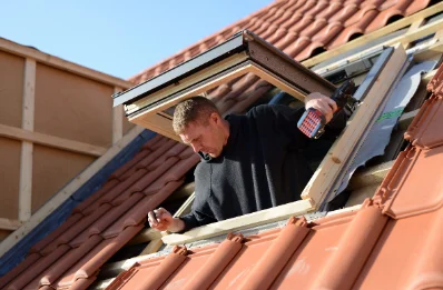 Pose de fenêtres de toit Velux à Aubussargues